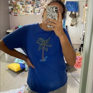 sequenced palm tree on a blue shirt!